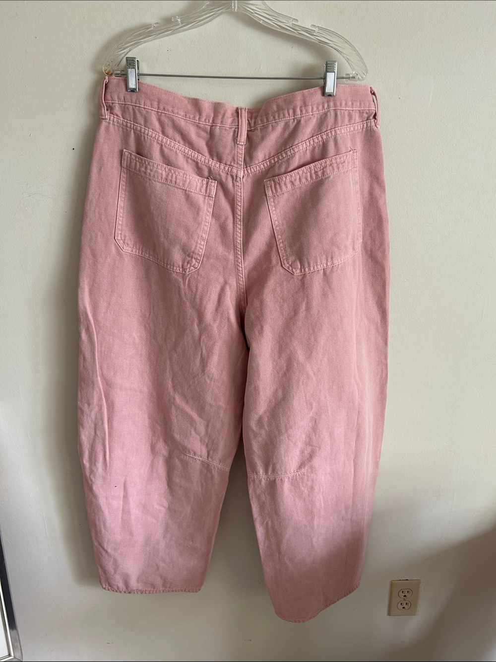 Universal Thread Dusty Pink Denim High-Rise Barrel Jeans - Picture 2 of 4